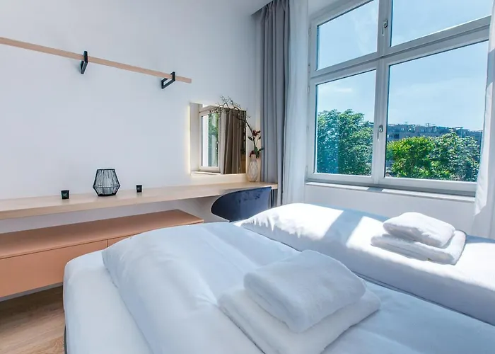 Zeus Design Apartments Unique #36