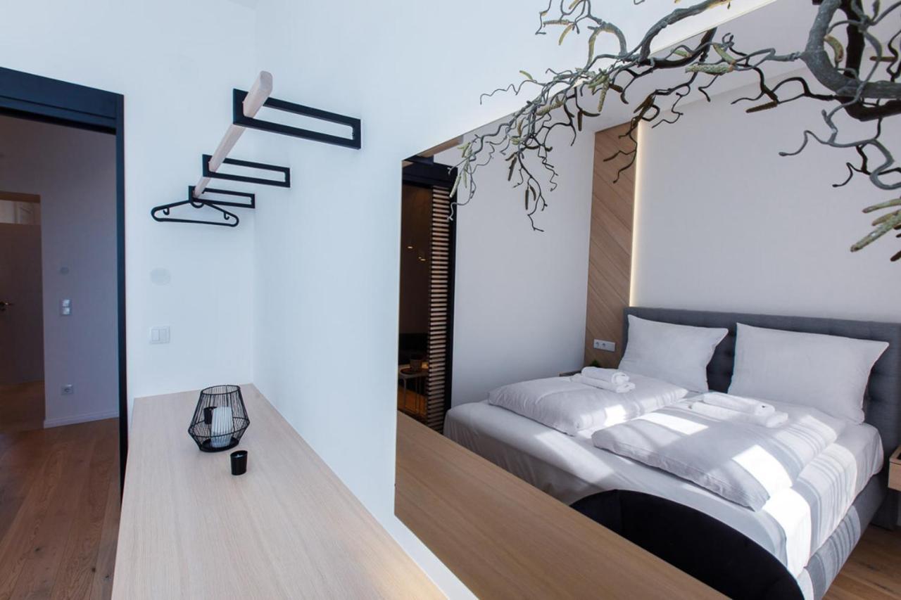 Zeus Design Unique #36 Apartment *