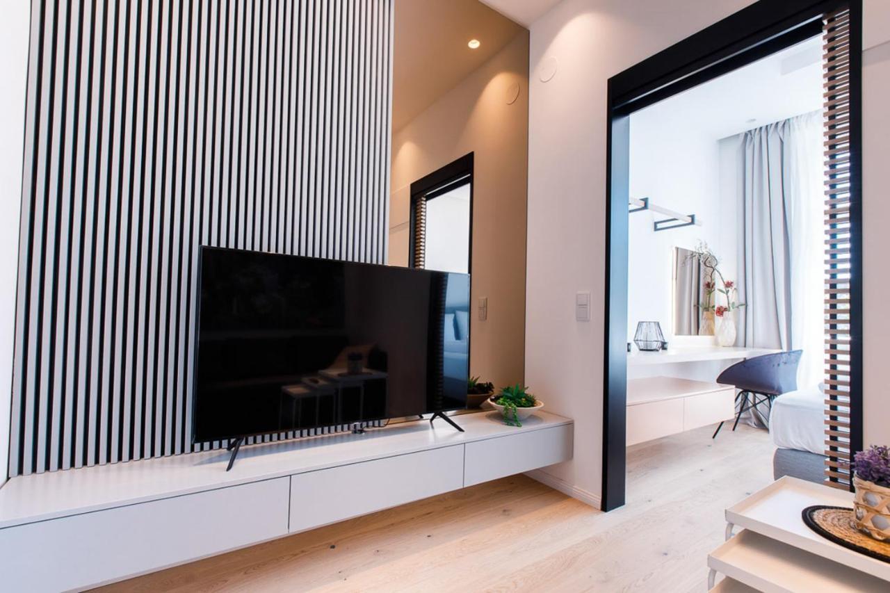 Apartment Zeus Design Unique #36